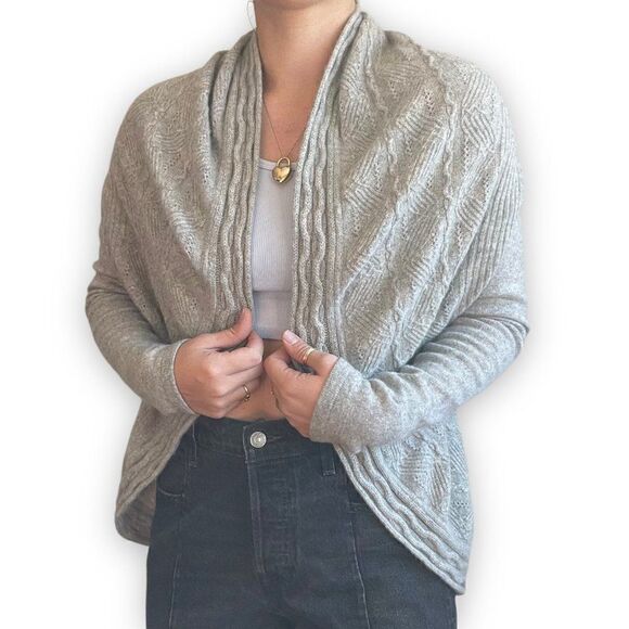 Womens 100% Cashmere Gray Soft Lightweight Cardigan Shrug Sz S - Picture 3 of 8